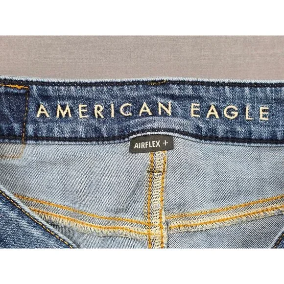 American Eagle AirFlex Mens Distressed Denim Shorts Size 30 Medium Wash Raw Hem - Picture 2 of 4